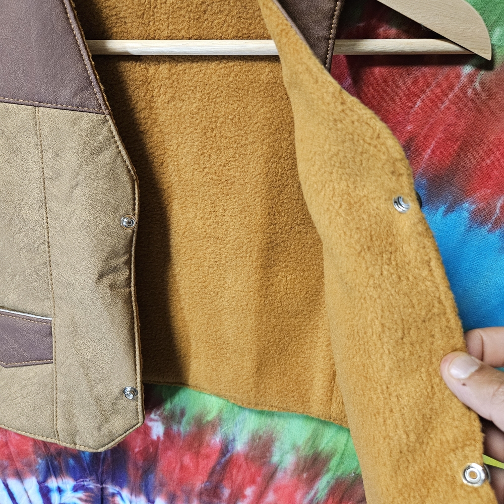 Vintage Kids 80's Full Leather Sherpa-Lined Vest Size 6 - Picture 4 of 11